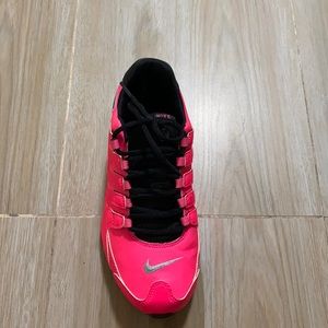 Nike hot pink shox